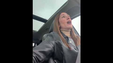 Media: lola_tentatiion Stripchat 2024-12-09 13:55:00