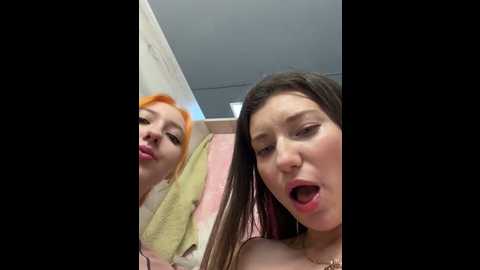Media: mooonreal Stripchat 2024-12-09 05:43:00