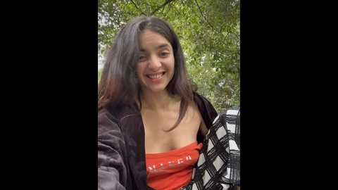 Media: sam_sara Stripchat 2024-12-09 21:00:00