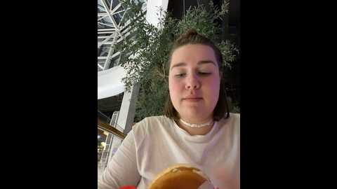 Media: suziemurray Stripchat 2024-12-09 14:06:00