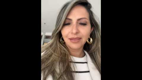 Media: _abril_office1 Stripchat 2024-12-10 18:38:00