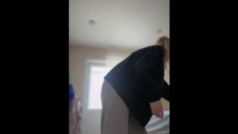 Media: adelina0001 Stripchat 2024-12-10 03:54:00