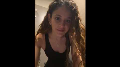 Media: alana15 Stripchat 2024-12-10 12:43:00