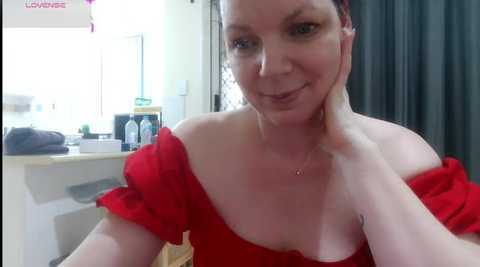 Media: aussiepeaches Stripchat 2024-12-10 04:24:00