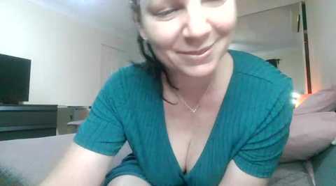 Media: aussiepeaches Stripchat 2024-12-10 11:53:00