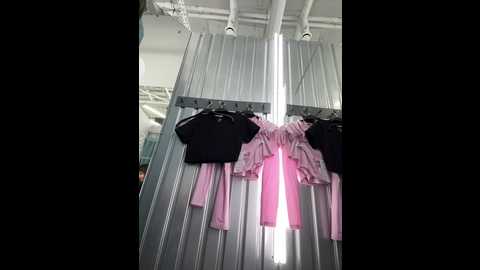 Media: bigbabykiki Stripchat 2024-12-10 09:40:00