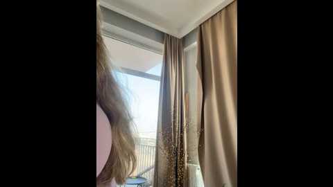 Media: curvyflawless Stripchat 2024-12-10 09:28:00