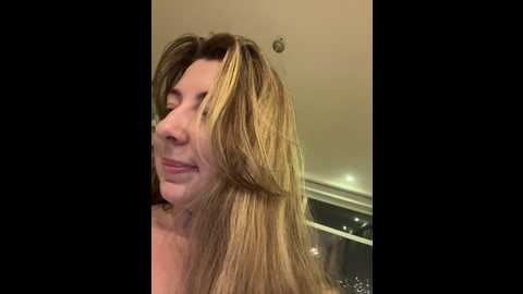 Media: curvyflawless Stripchat 2024-12-10 14:26:00