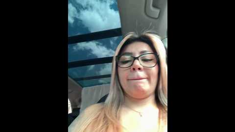 Media: dianita_1988 Stripchat 2024-12-10 18:41:00