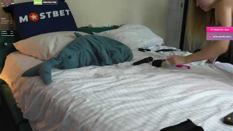 Media: friendsurdreams Stripchat 2024-12-10 22:09:00