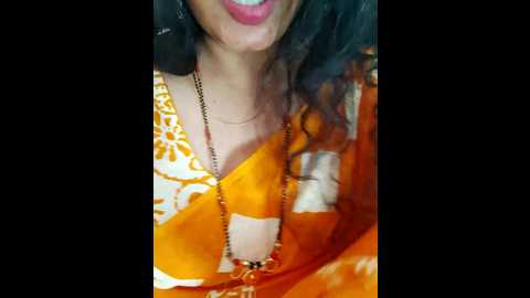 Media: indian_desi_wife Stripchat 2024-12-10 06:26:00
