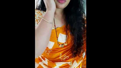 Media: indian_desi_wife Stripchat 2024-12-10 06:51:00