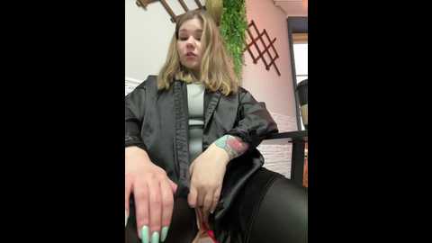 Media: pumashyxd Stripchat 2024-12-10 11:30:00