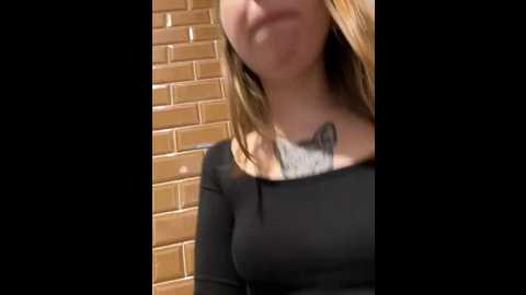 Media: sunny___bunny Stripchat 2024-12-10 15:58:00