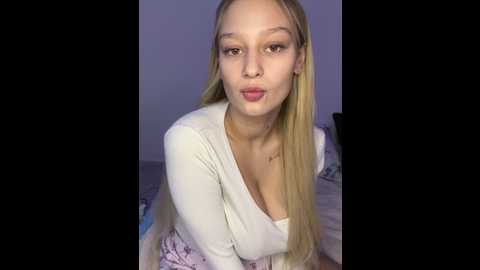 Media: sweetalice18 Stripchat 2024-12-10 15:13:00