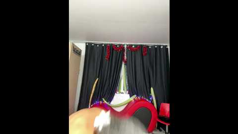 Media: alimela Stripchat 2024-12-11 21:04:00
