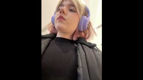 Media: baby__naughty Stripchat 2024-12-11 11:57:00