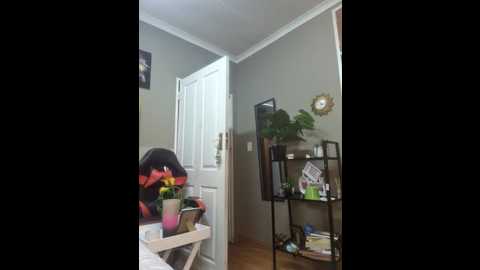 Media: bustygoddess32 Stripchat 2024-12-11 00:53:00
