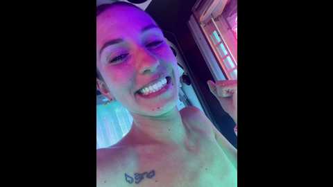 Media: lola_tentatiion Stripchat 2024-12-11 14:56:00