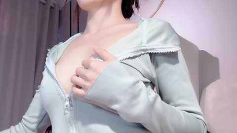 Media: lvy_w Stripchat 2024-12-11 09:33:00