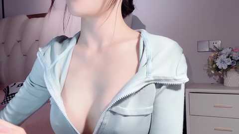 Media: lvy_w Stripchat 2024-12-11 09:42:00