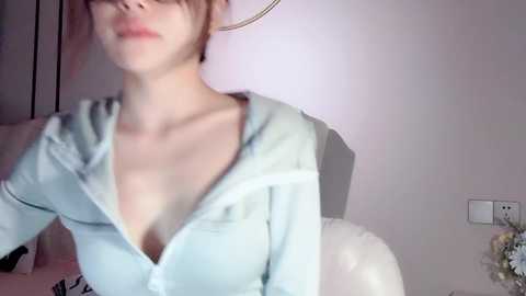 Media: lvy_w Stripchat 2024-12-11 10:00:00