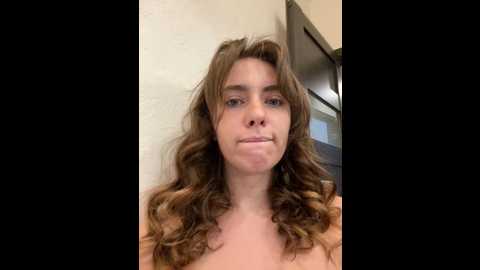 Media: mariid Stripchat 2024-12-11 07:19:00