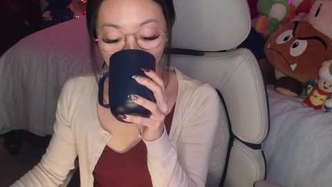 Media: mysweetsofie Stripchat 2024-12-11 00:52:00