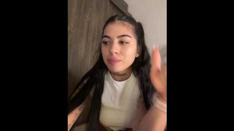 Media: sarasanders_4 Stripchat 2024-12-11 01:16:00