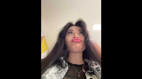 Media: wet__bunny Stripchat 2024-12-11 09:39:00