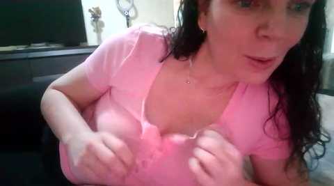 Media: aussiepeaches Stripchat 2024-12-12 04:41:00