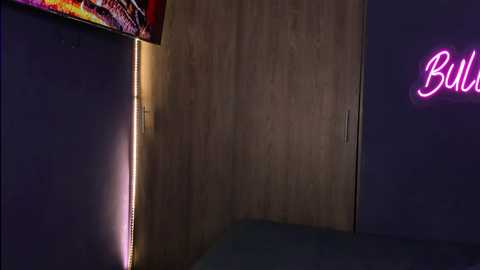 Media: bull_vixen2001 Stripchat 2024-12-12 10:18:00