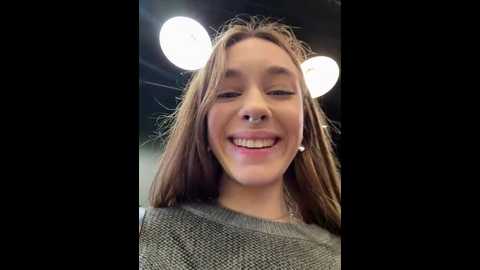 Media: cherry____pie Stripchat 2024-12-12 19:00:00