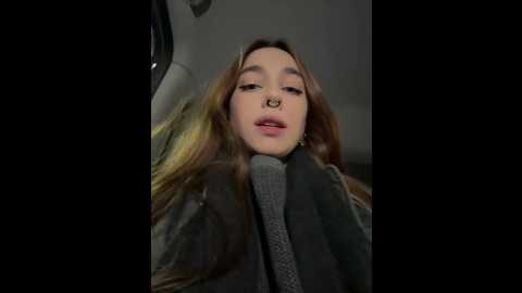 Media: cherry____pie Stripchat 2024-12-12 20:48:00