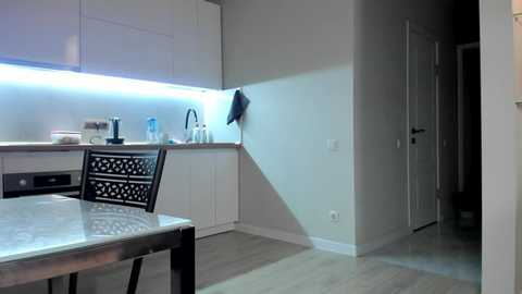 Media: emma_flin Stripchat 2024-12-12 12:44:00
