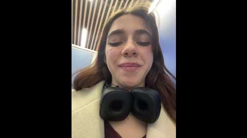 Media: lily__belle Stripchat 2024-12-12 16:45:00