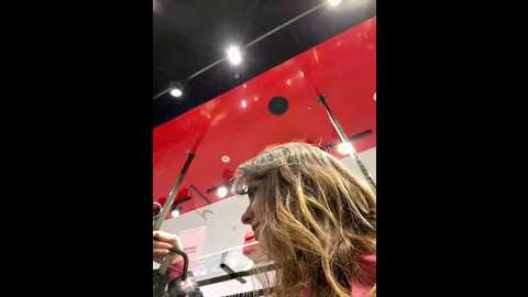 Media: mariid Stripchat 2024-12-12 10:11:00