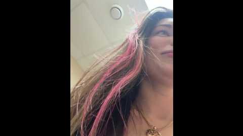 Media: mooonreal Stripchat 2024-12-12 04:28:00