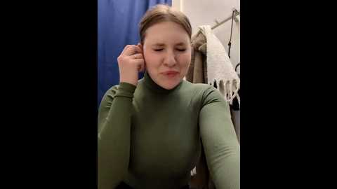 Media: morphine_666 Stripchat 2024-12-12 06:20:00