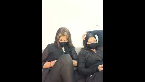Media: tannu_tanya Stripchat 2024-12-12 00:12:00