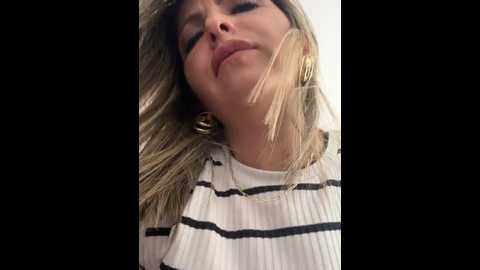 Media: _abril_office1 Stripchat 2024-12-13 18:35:00
