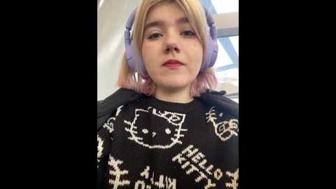 Media: baby__naughty Stripchat 2024-12-13 10:51:00