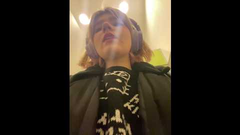 Media: baby__naughty Stripchat 2024-12-13 11:57:00