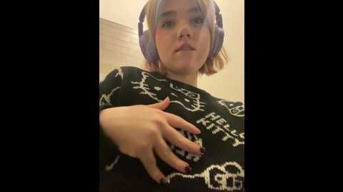 Media: baby__naughty Stripchat 2024-12-13 12:10:00