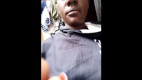 Media: broan_me Stripchat 2024-12-13 11:18:00