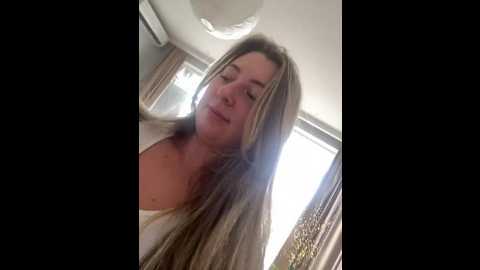 Media: curvyflawless Stripchat 2024-12-13 09:56:00
