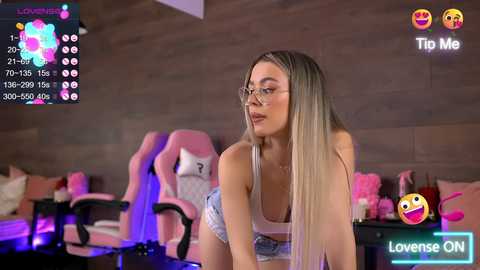 Media: kyliejoyce Stripchat 2024-12-13 03:10:00
