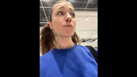 Media: lia__love Stripchat 2024-12-13 14:37:00