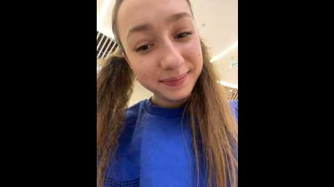Media: lia__love Stripchat 2024-12-13 16:44:00