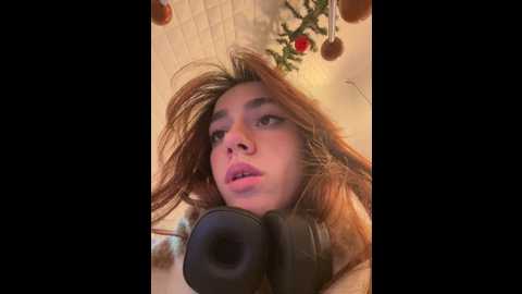 Media: lily__belle Stripchat 2024-12-13 18:19:00